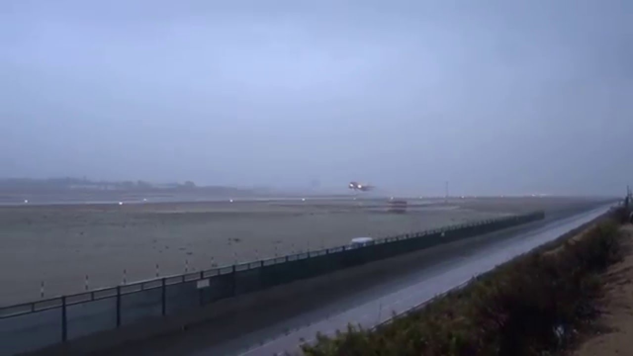 1   Flybe, Takeoff at Faro, Portugal, LPFR, RWY 28