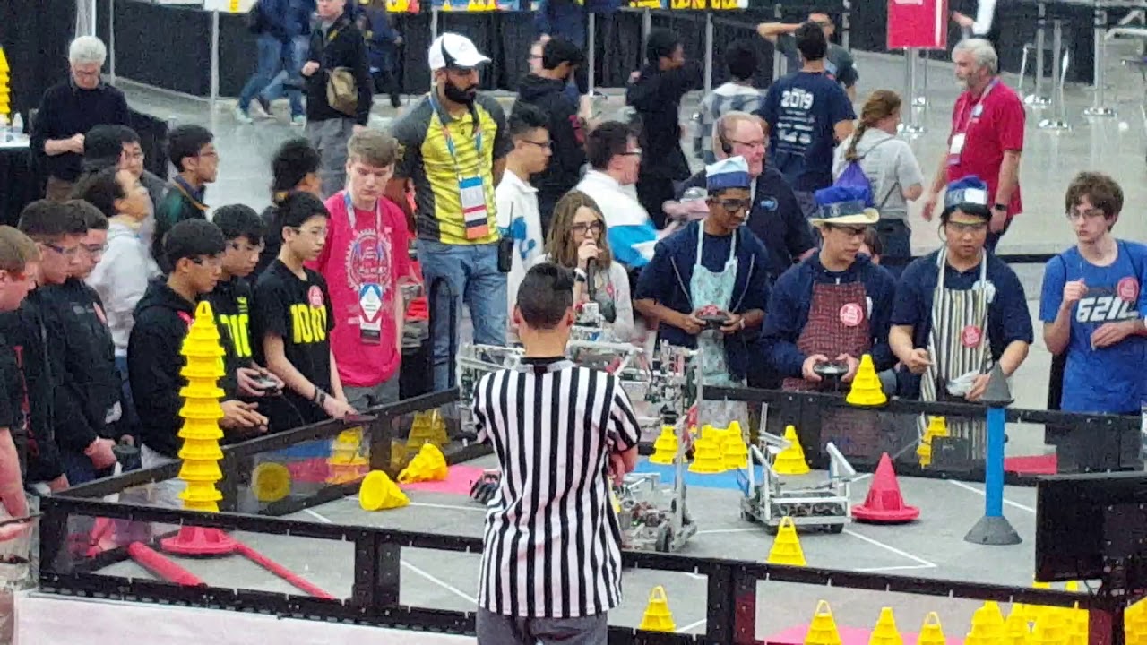 VEX In The Zone World Championship Science Division Q223 6403B 1010B vs 2496Y 6210Z