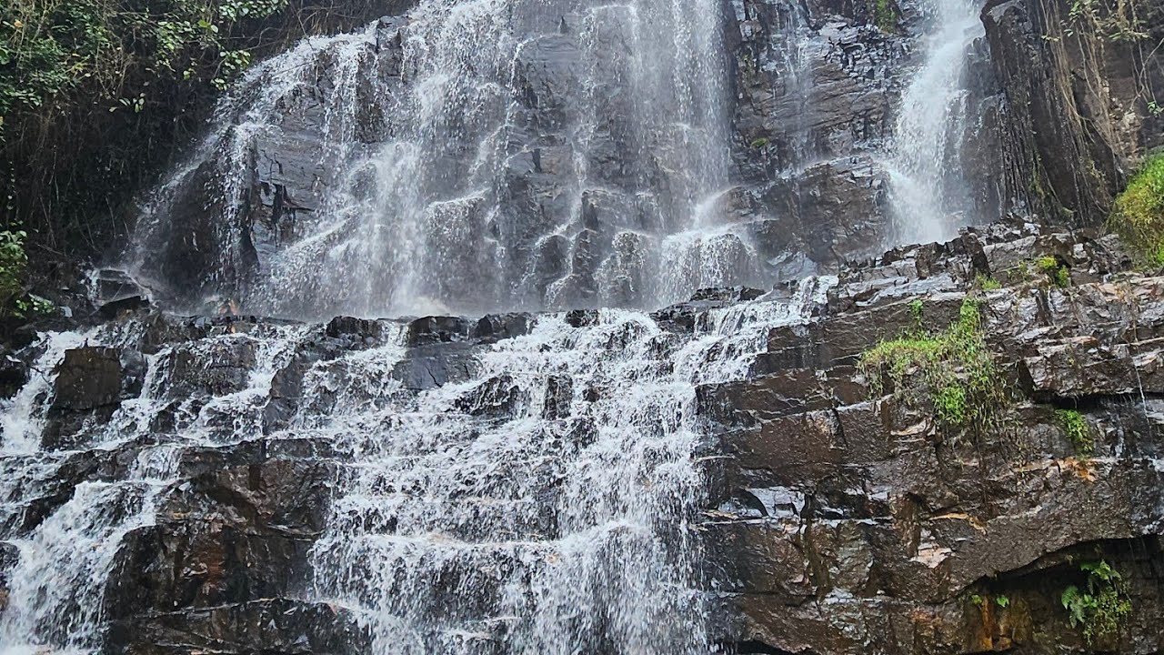 Mwishanga waterfalls Rutana burundi.
