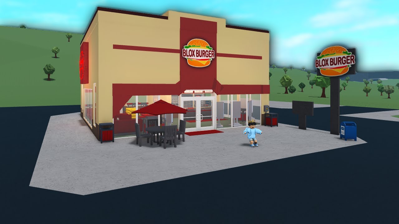 BUILDING THE NEW BLOXBURG BLOXBURGER BUILDING BEFORE IT COMES OUT...
