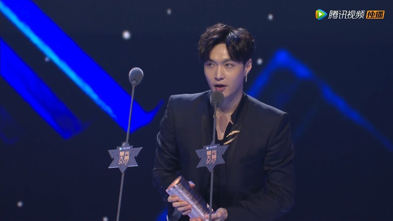 (Eng Sub) 171203 Tencent Star Awards Red Carpet + Album of the Year LAY Zhang Yixing 张艺兴
