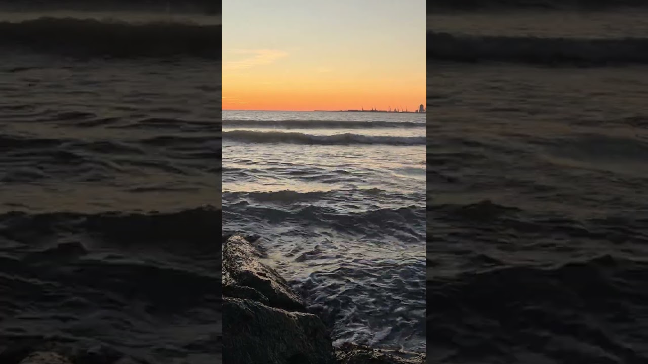 Ocean Waves Crashing on Rocks 🌅 Sunset Sounds for Sleep #shorts  #peacefulwaves #adriaticsea