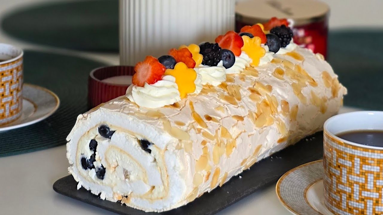 PERFECT MERINGUE ROLL recipe ☆ A must-try dessert!👌
