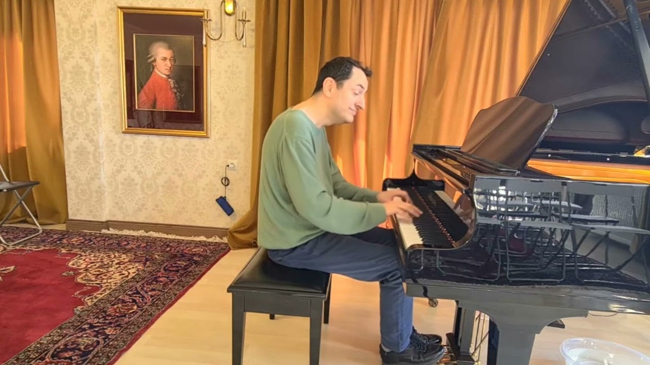 Scarlatti Sonata Capriccio in E Major. (Arr. Tausig)