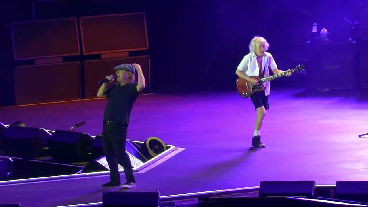AC/DC - You Shook Me All Night Long (Live) US Bank Stadium  Minneapolis Minnesota 10 APRIL 2025