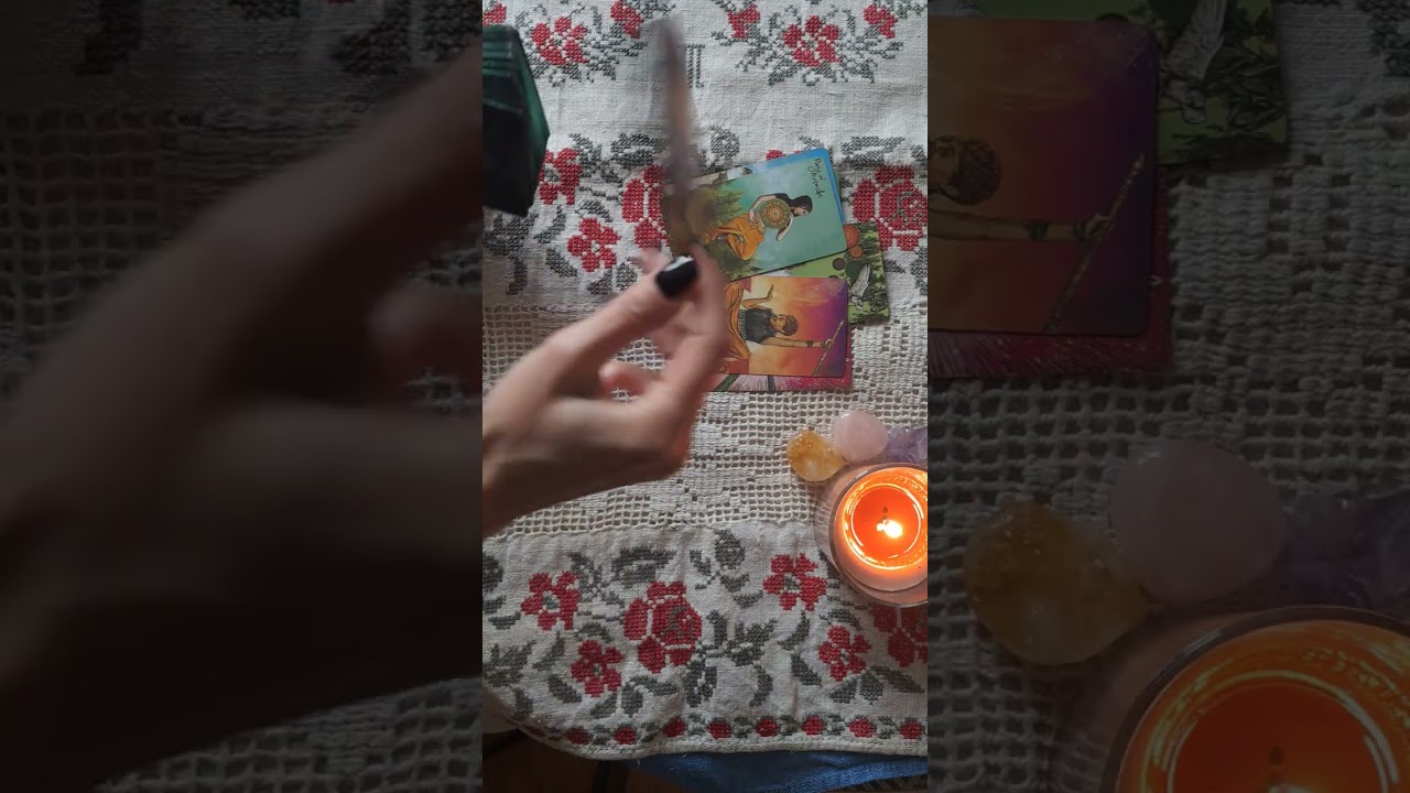 Розклад Таро 👑Що Він думає про Тебе ⁉️❤️🥰😘🌿