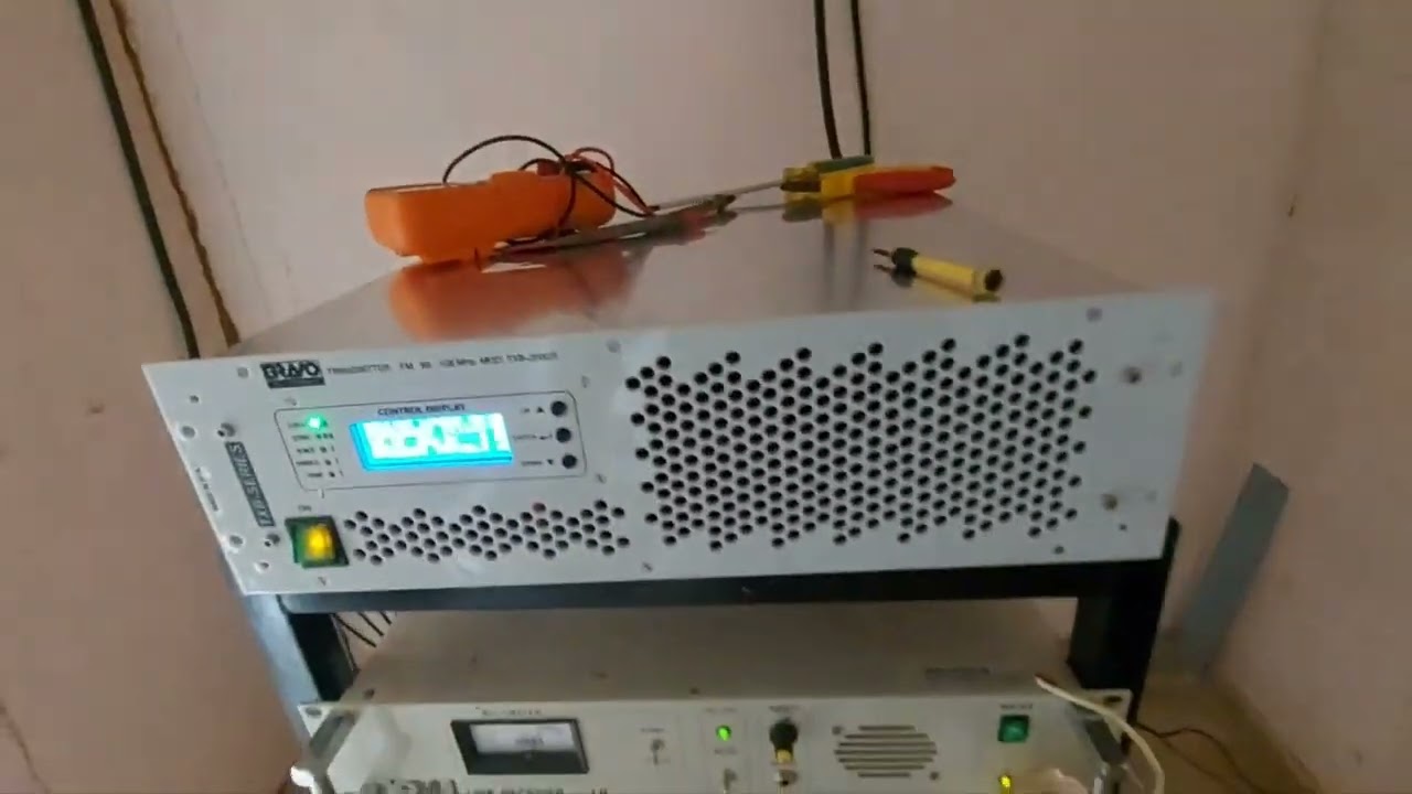 Probando equipo transmisor fm, Bravo audio.