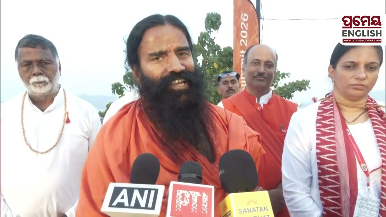 Ramdev Slams Shankaracharyas on Gau Raksha, Warns Against Politicisation