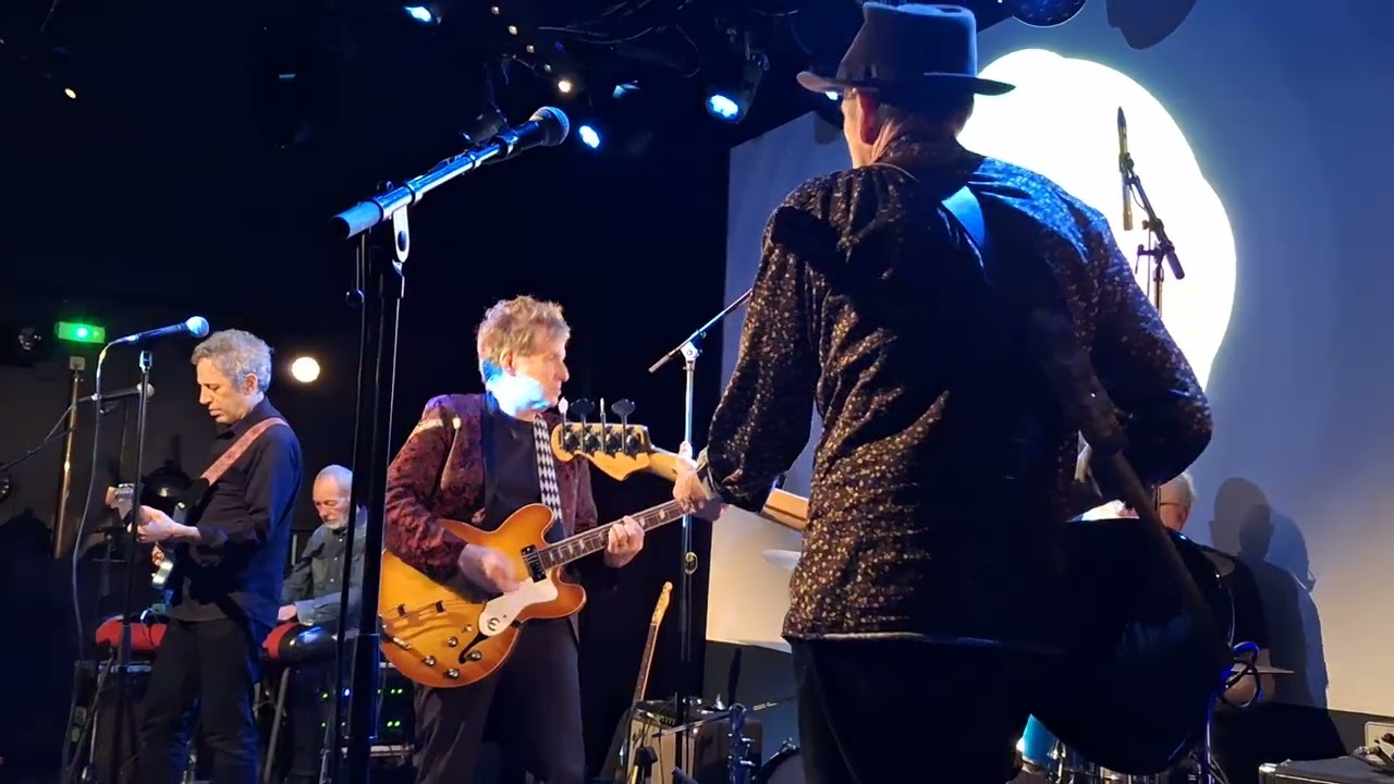 The DREAM SYNDICATE 