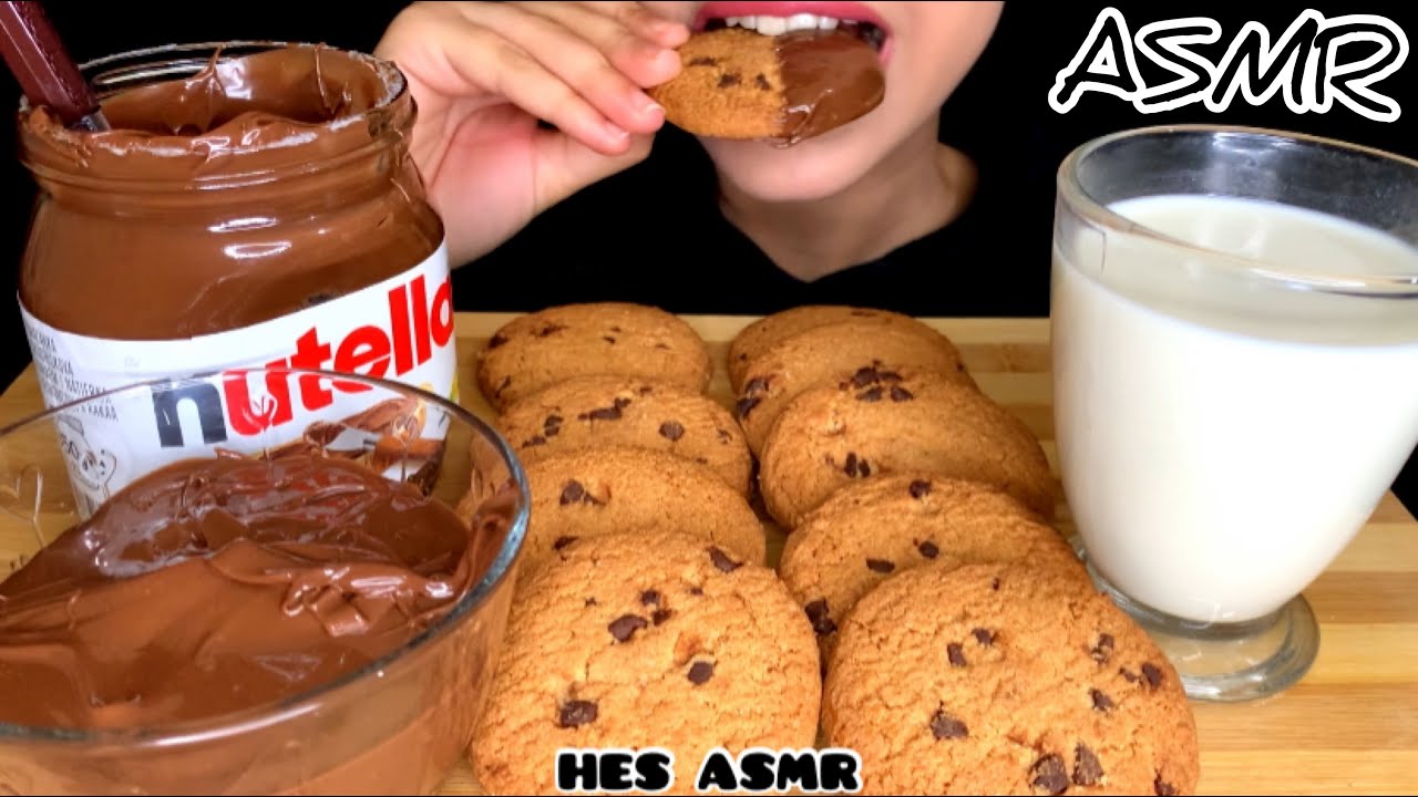 ASMR Eating Cookies with Nutella (Eating sounds) NO Talking