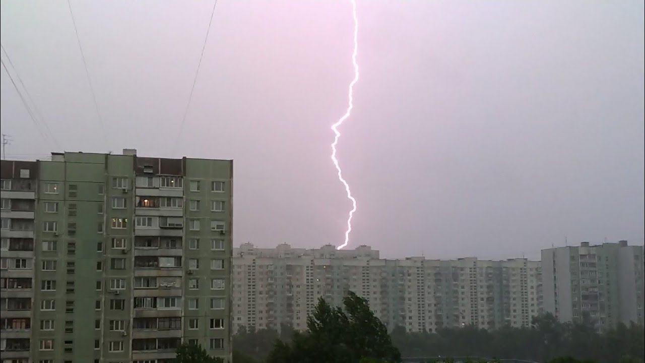 АПОКАЛИПСИС В МОСКВЕ 28 ИЮНЯ 2021/СУПЕР МОЩНАЯ ГРОЗА/SUPERTHUNDERSTORM IN SUMMER MOSCOW.