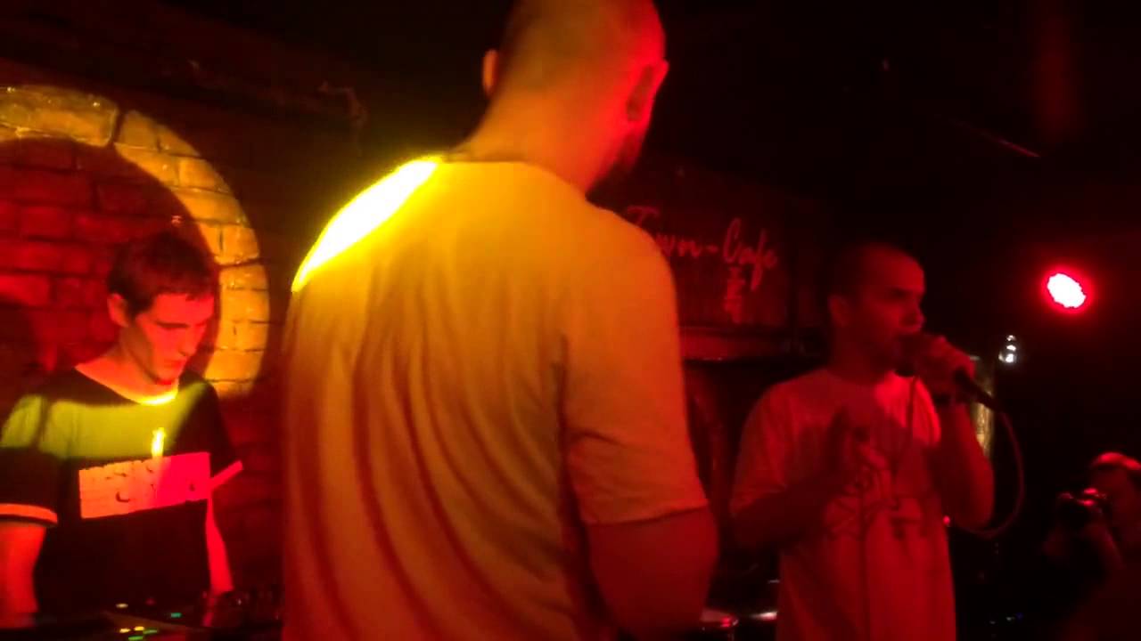 Птицу ЕМЪ – Он   Чужой, Он   Плохой   China Town Cafe   25 09 2014