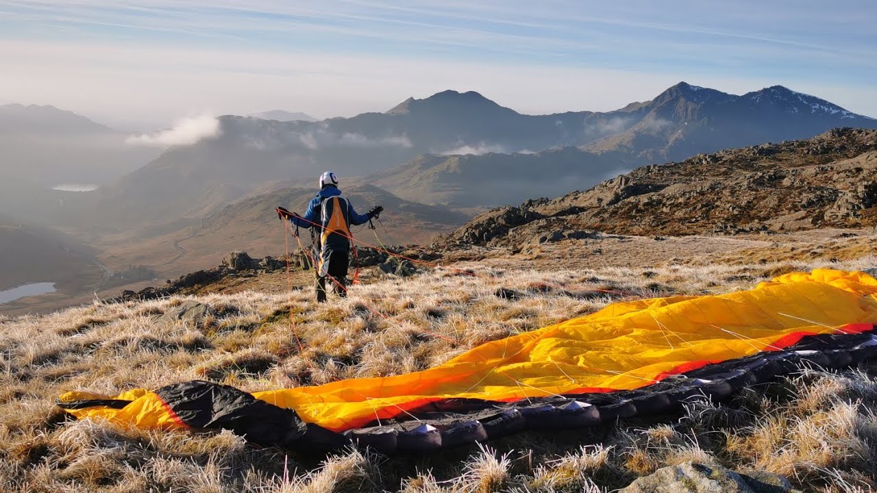 Paragliding the Snowdonia Mountains Glyder Fawr.