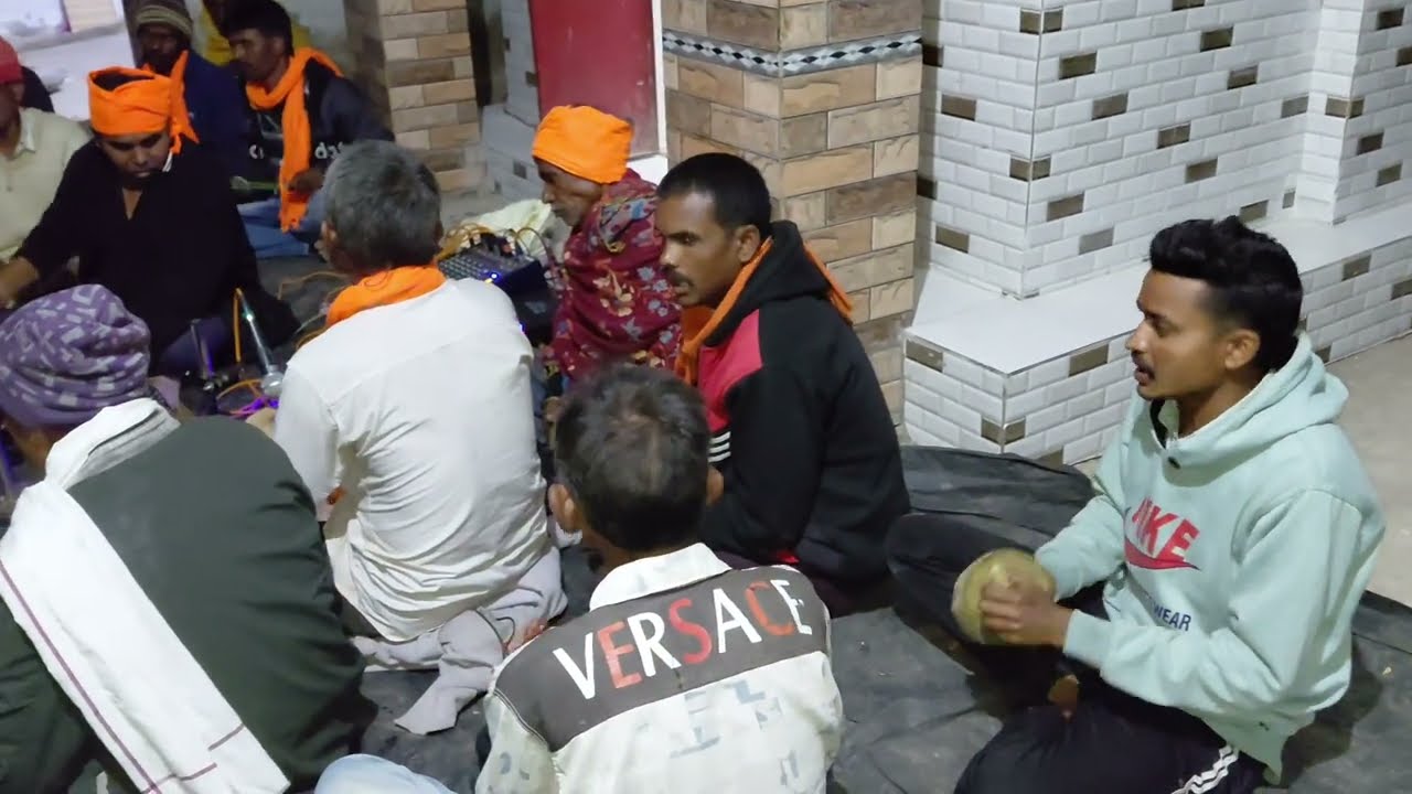 सती सुरमालजी का भजन चंद्रविरजी माडसाब गाते हुए डोगरा फला रामदेव मंदिर पीठ 