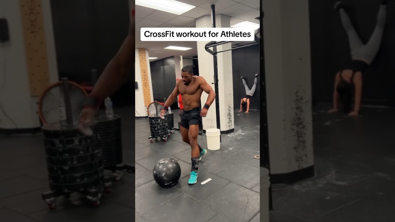 Give this CrossFit AMRAP a go. Try to get 6-9 rounds in 12 min #crossfit #crossfitworkout #amrap