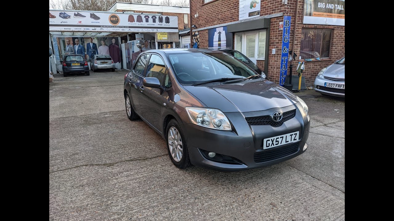 Toyota Auris 1.6 VVT-i TR 5dr GX57LTZ Video