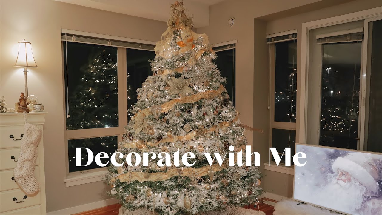 Decorating our Tree and Looking for Houses ! Vlogmas Day 10!