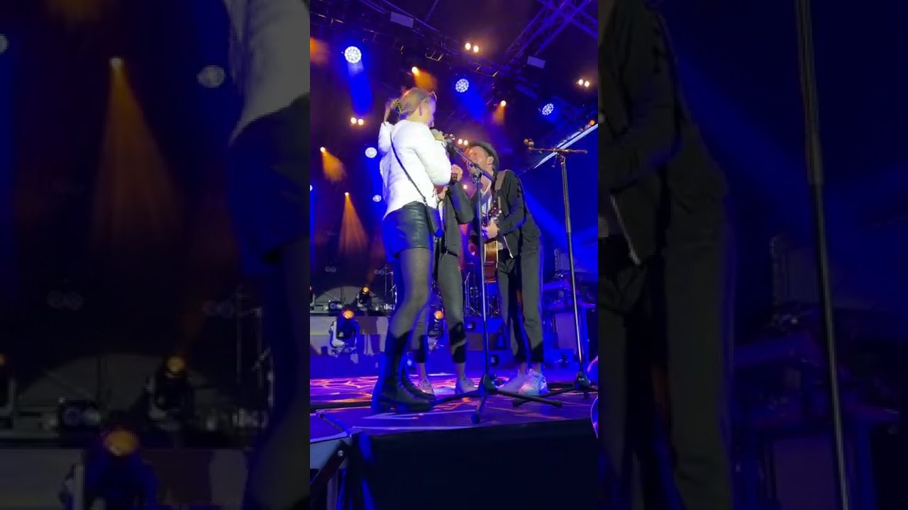 Wir singen mit Johannes Oerding auf seinem Konzert 💜🫶🏽