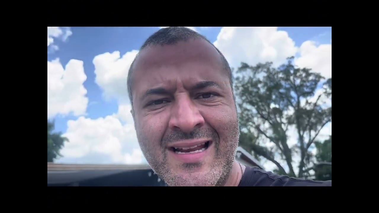 بكام اشتريت السيارة من مزاد امريكي وكام رح ابيعها في مزاد تاني زي ما هي بدون تصليح؟ #حمرة_ولا_قرعة
