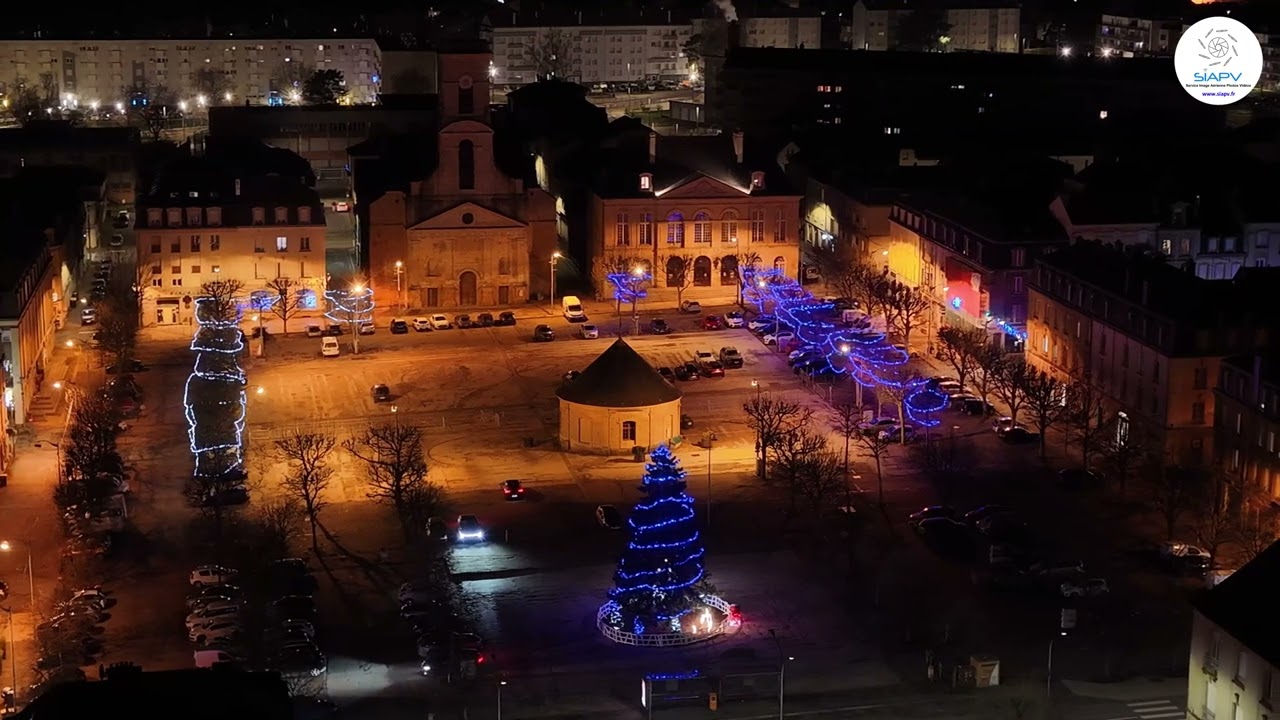 Vidéo Noël par drone à Longwy, Place Darche.