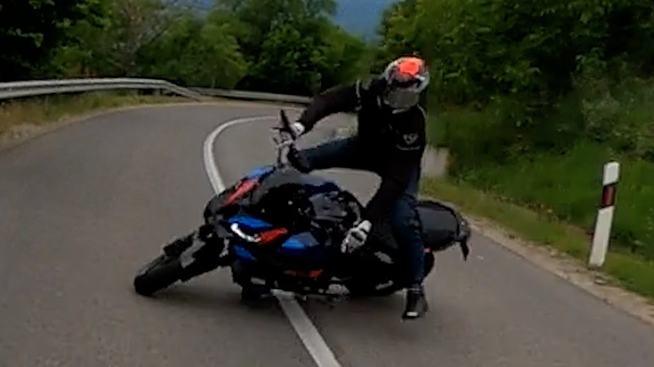 The world's first (high side) crash with the new BMW M1000XR!