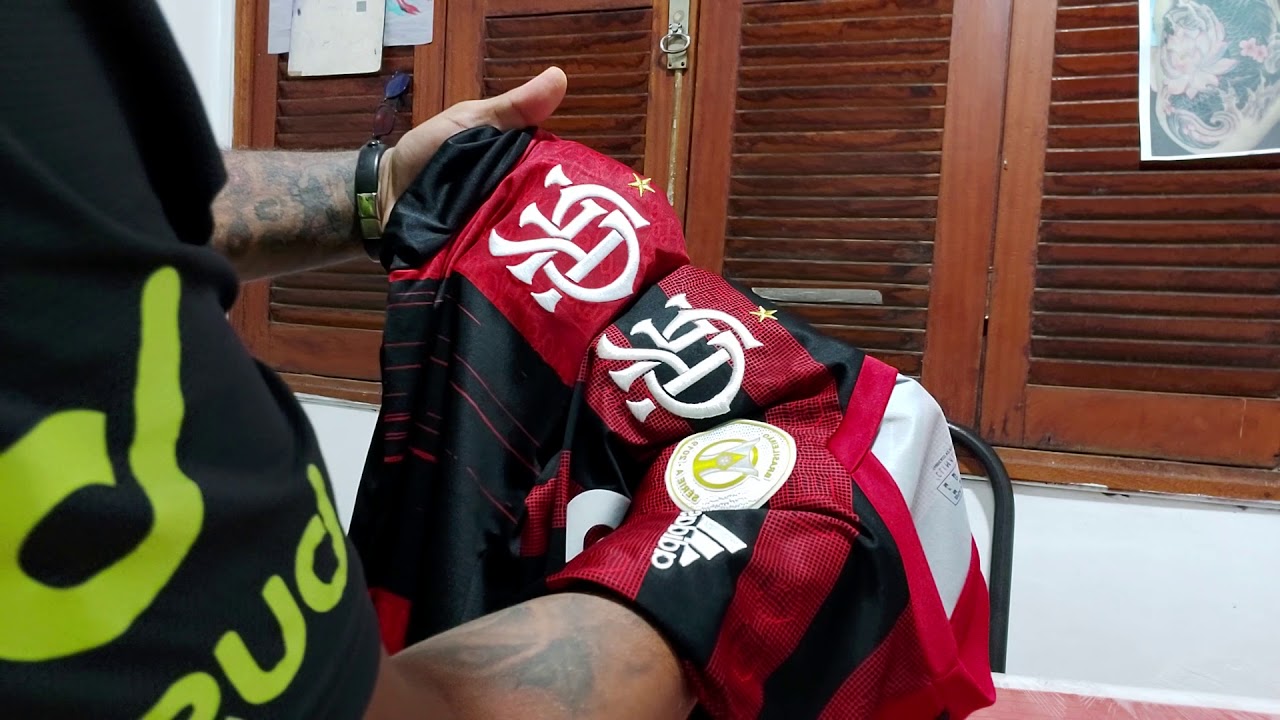 Camisa flamengo 2020.E um pouco da versão jogador curti se quiser mas vídeos de camisa.