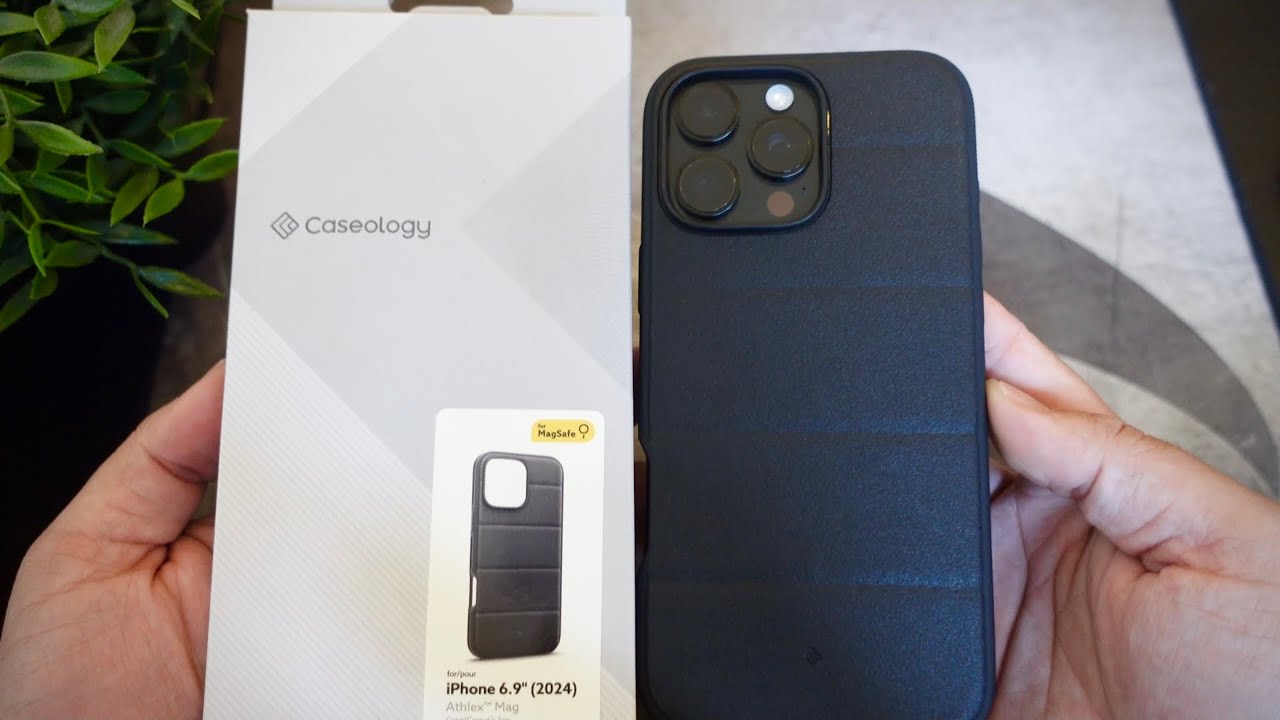 Чехол Caseology Athlex Mag: iPhone 16 Pro Max
