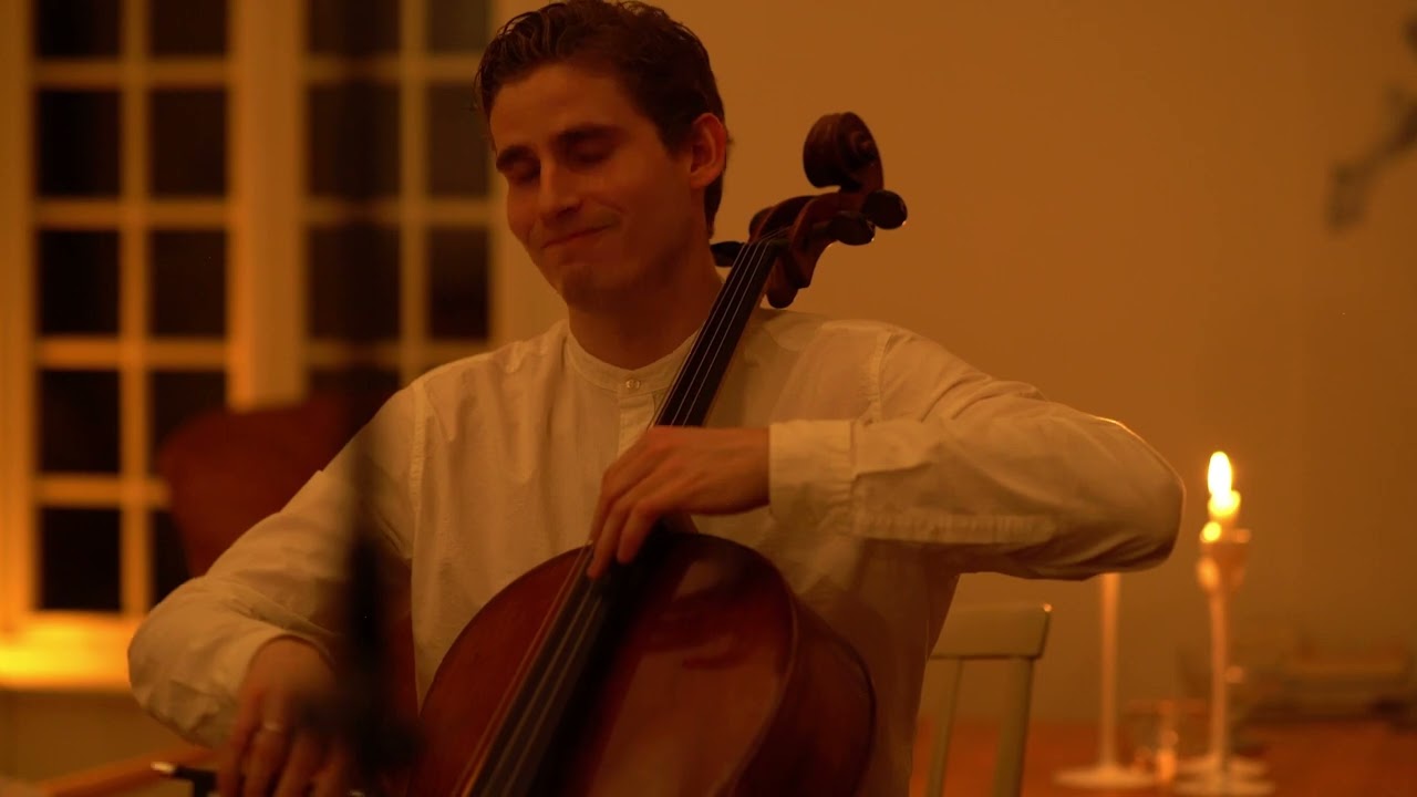 Piatti: 12 Caprices, Op. 25: No. 3. Moderato – Andreas Brantelid, cello