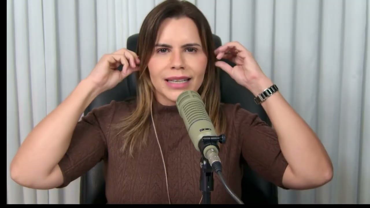 CLARISSA TÉRCIO | MINUTOS  DE SABEDORIA | APRENDA A FICAR CONTENTE COM O QUE DEUS TE DEU.