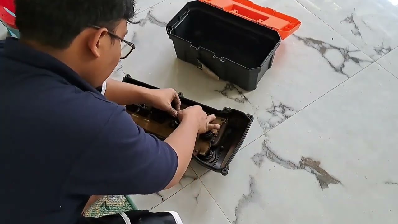 Cara mengganti gasket seal cover klep alphard mesin 2az