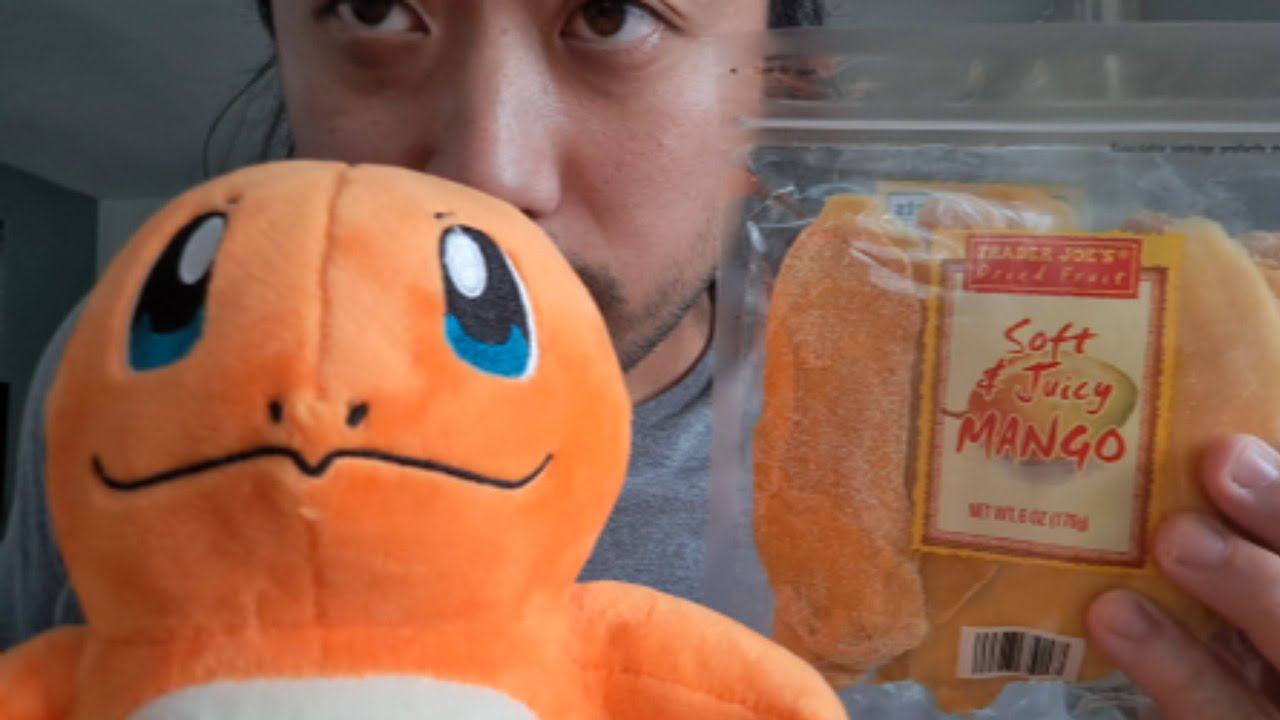 ASMR EATING SOUNDS - DRIED MANGO & AIR TRACING RANDOM OBJECTS