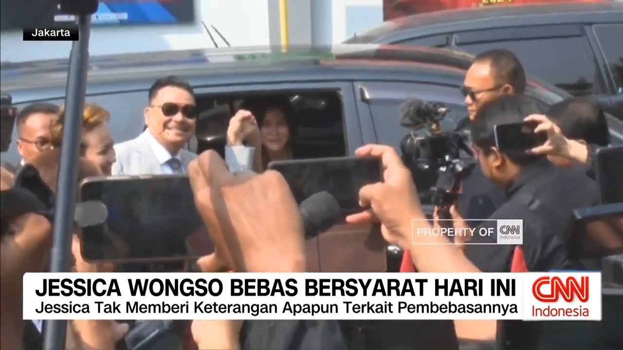 Jessica Wongso Keluar Lapas, Senyum dan Melambaikan Tangan