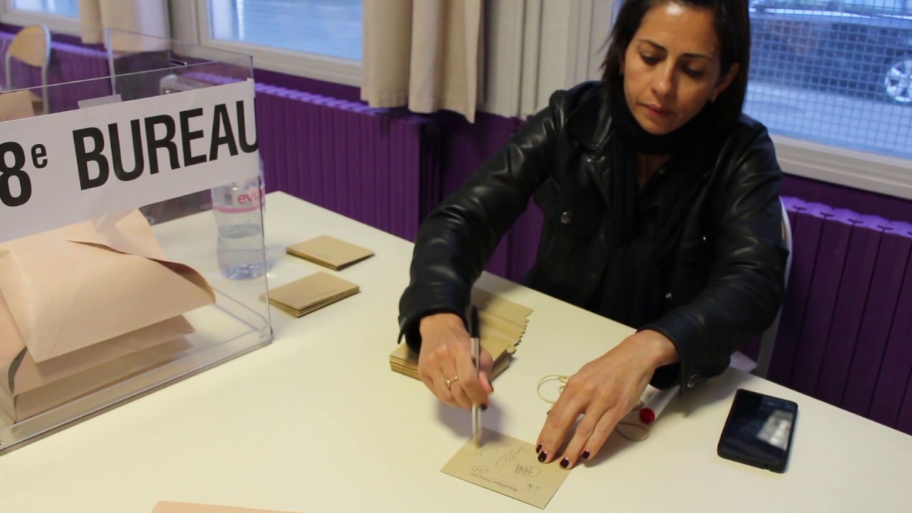 Bureau de vote n°168 : dépouillement en cours