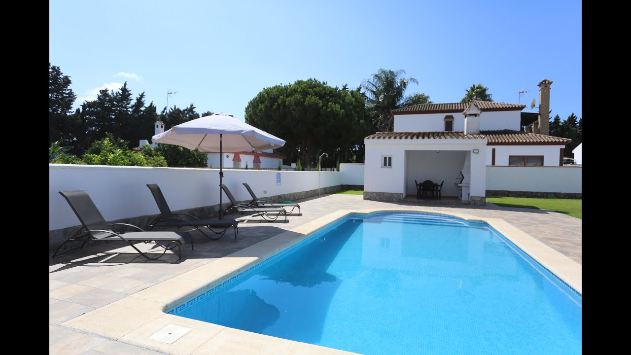 Alquiler en Conil de chalet con piscina privada