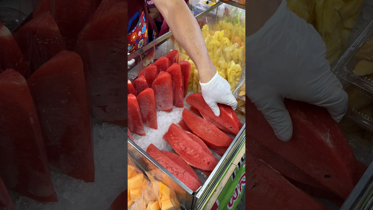 Only $0.5 Thai Watermelon! - Fruit Cutting Skills