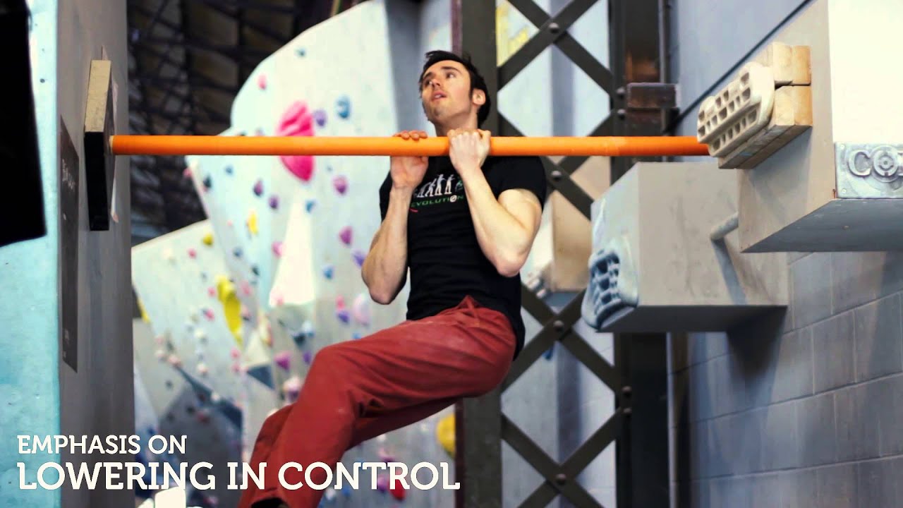 Strength training for climbing: on the bar