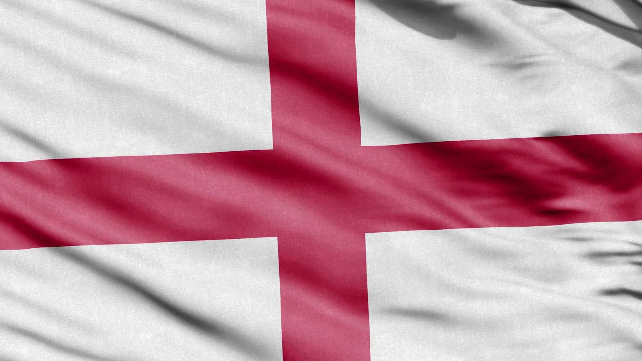 🏴 [10 HOURS - 4K] England Flag Waving - Realistic Background Video For TV 🏴