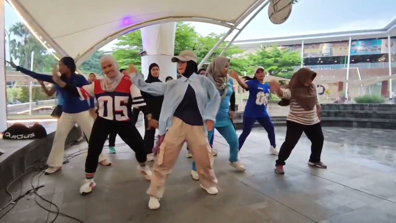 Rina Go Down Viral Tiktok By Nisa Zumba