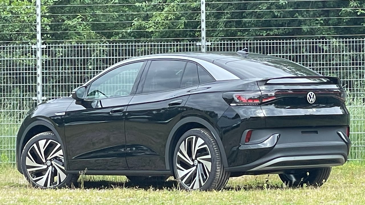 Volkswagen NEW ID.5 PRO 2022 in 4K Mythos Black 21 inch 'Narvik' walk arond & detail inside