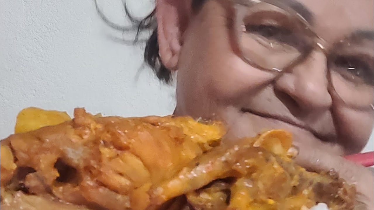 Bora de frango com batata salada maravilhoso gratidão sempre a Deus e a vcs 