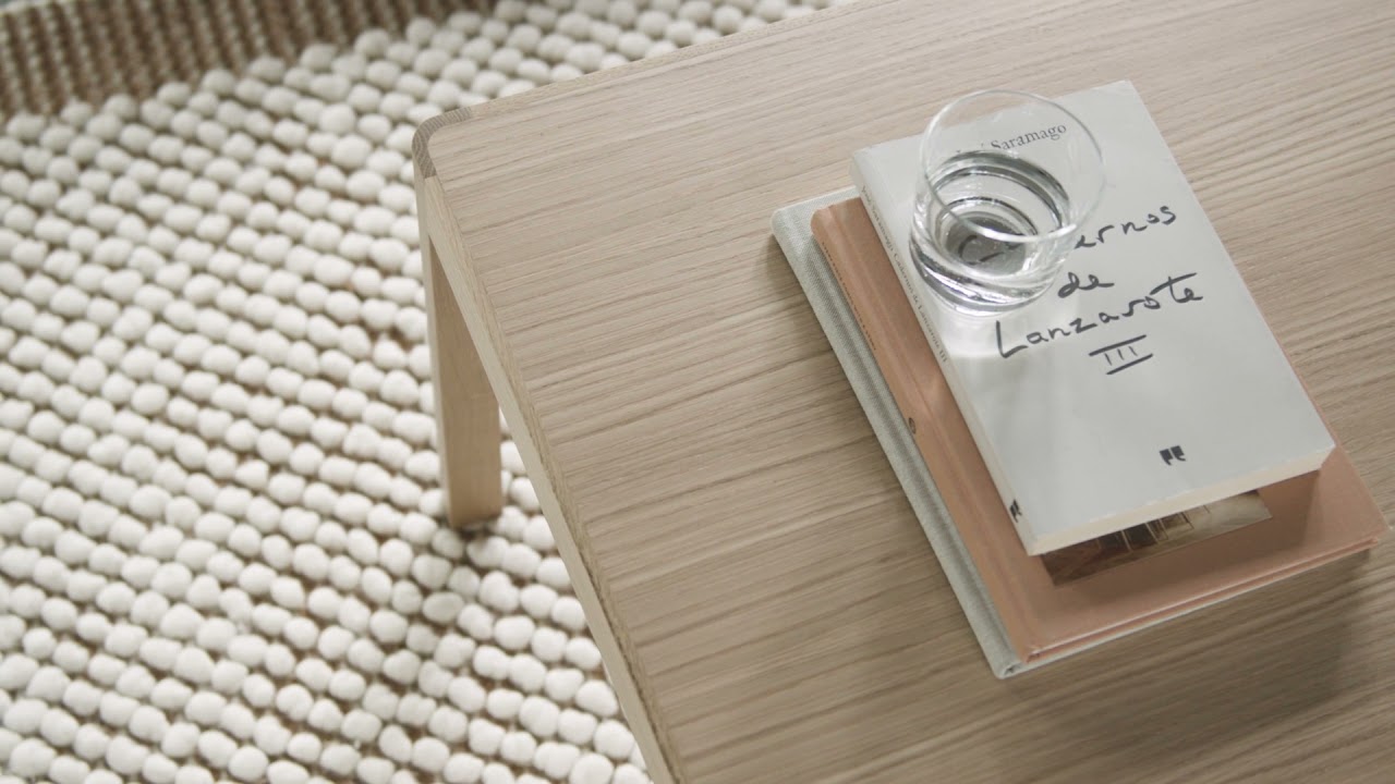 Muuto | Connect Sofa Lounge and Pebble Rug