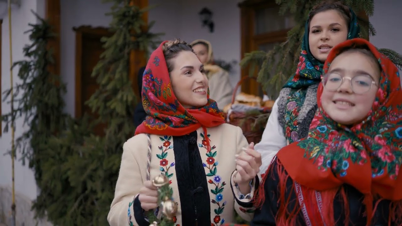 Grupul vocal Mladițe Podolene  - Deschide gazdă ușa🎄