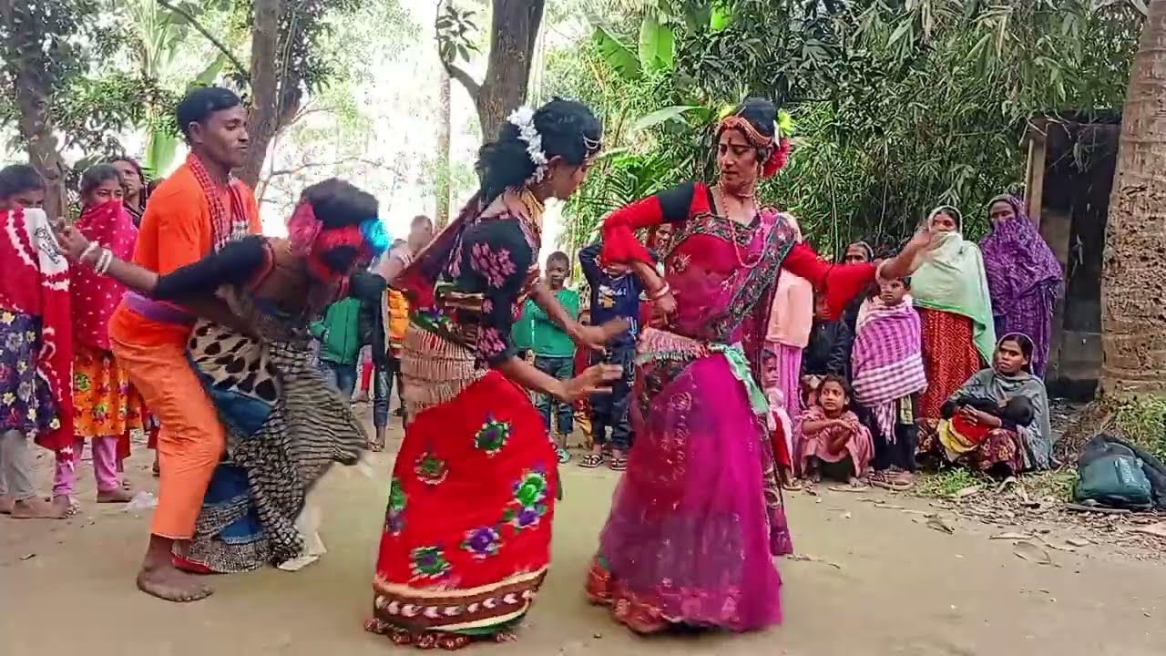 লিছুর বাগানে দিয়ে ছিলাম পাও। নাকাই হাট এর সেরা ভাইরাল গিত। 