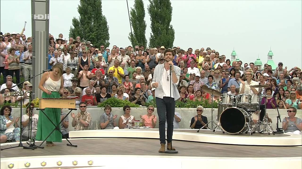 09.08.2015 Fernsehgarten - Alvaro Soler "El Mismo Sol"