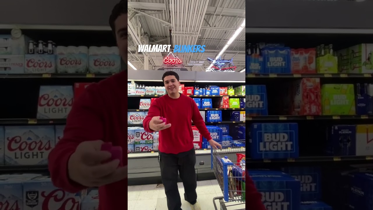 Blinkers in Walmart  #walmart #blinker #420 #davidmari #public #pranks