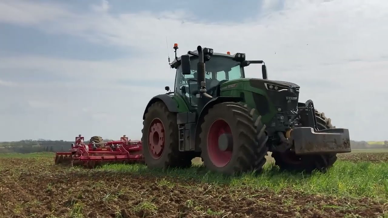 Fendt 942 with Horsch Terrano 4MT Cultivator - Tillage 2022