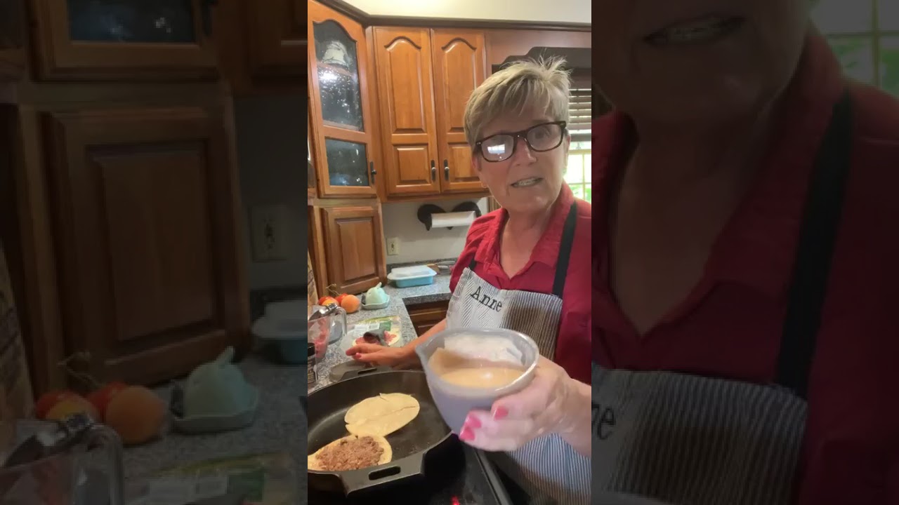 Cooking with Anne -Smashburger Taco's