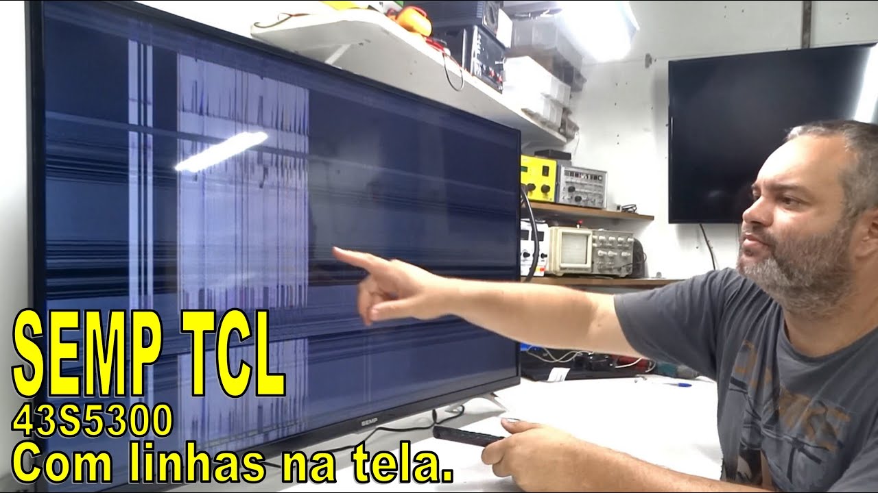 SEMP TCL 43S5300 com linhas na tela. 