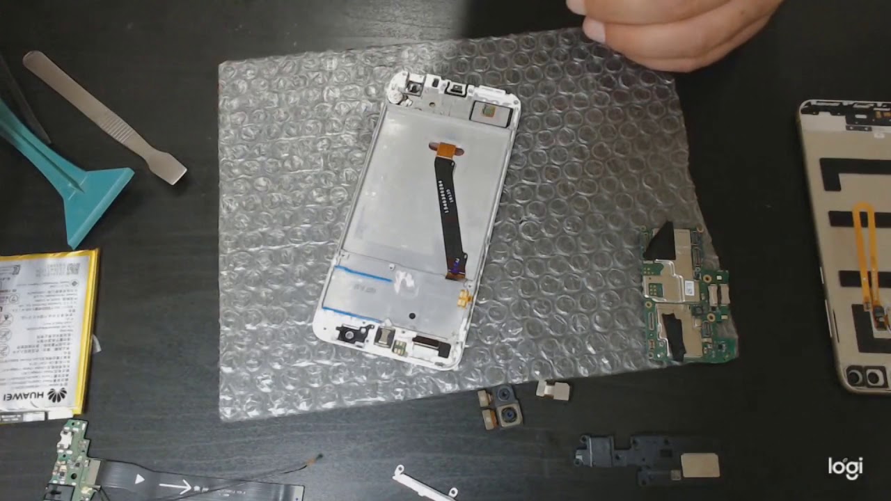 Come sostituire il Display Huawei P Smart FIG-LX1