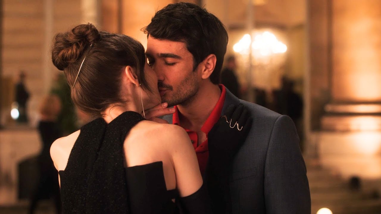 Emily & Marcello | Kiss Scene | Emily in Paris - Season 4 Part 2